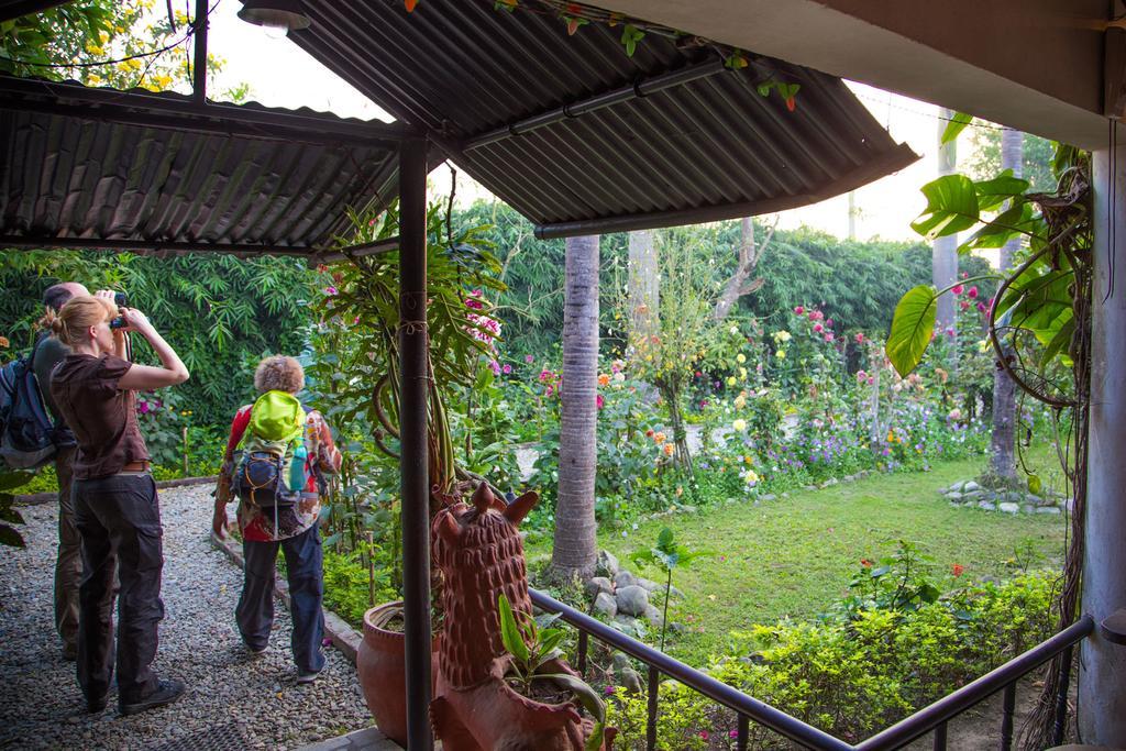 Chitwan Adventure Resort Sauraha Exterior photo