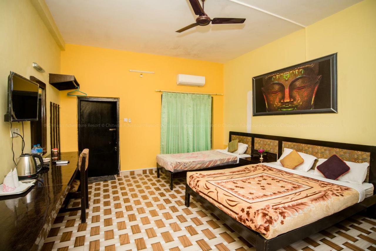 Chitwan Adventure Resort Sauraha Exterior photo